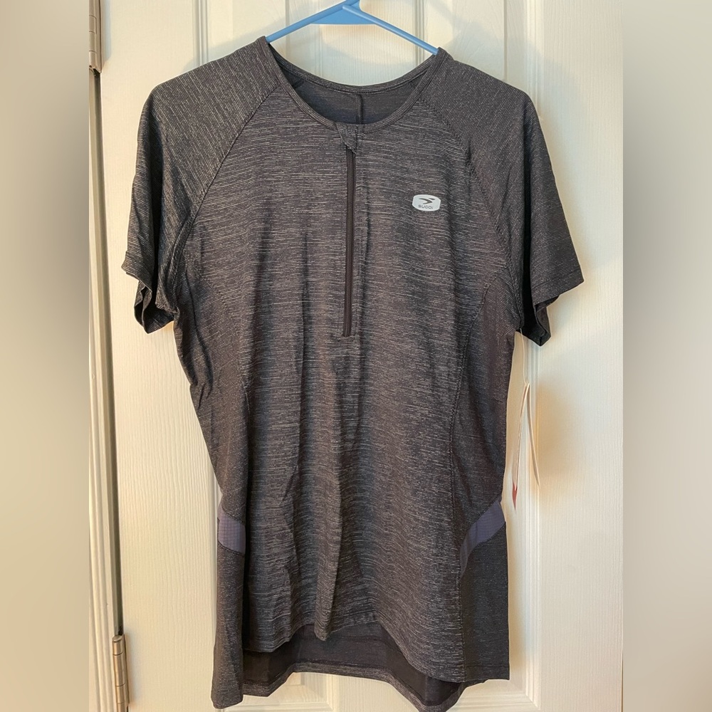 NWT Sugoi Charcoal Cycling/Running Jersey Size Large